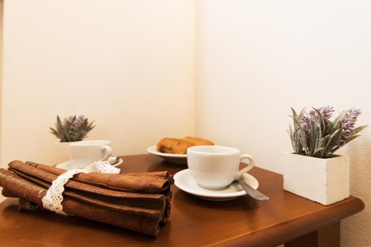 2-Bedroom Lakeview Apartment At The Lake Acquaseria エクステリア 写真
