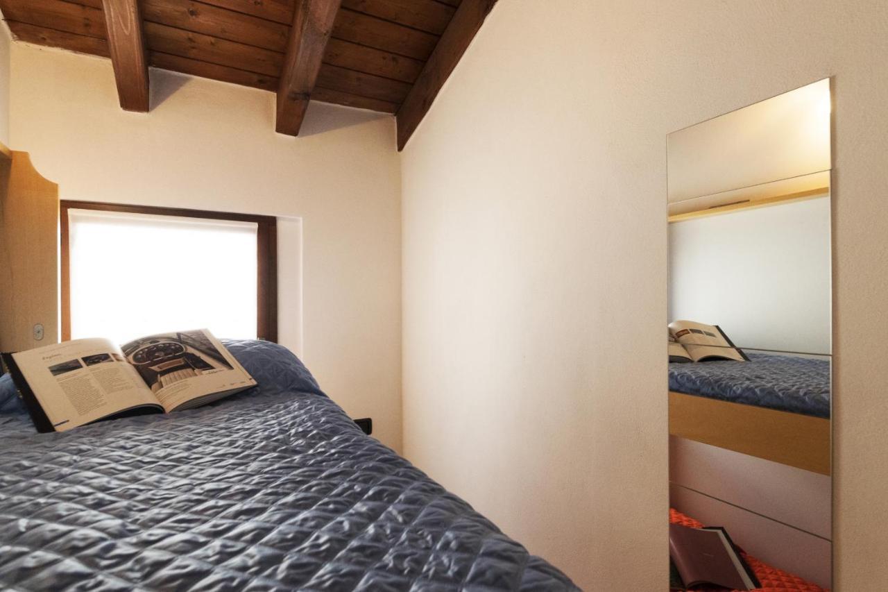 2-Bedroom Lakeview Apartment At The Lake Acquaseria エクステリア 写真